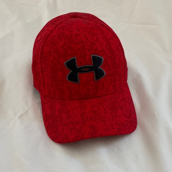 Under Armour Red Cap with Black Logo - Picture 1 of 4